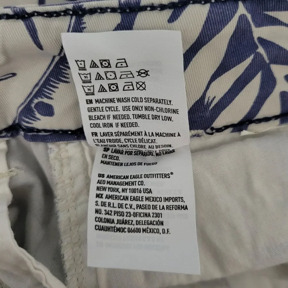 American Eagle Mens Prep Chino Shorts Tropical Print Blue White 30